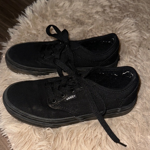 Vans Kids All-Black Sneakers - Picture 2 of 6